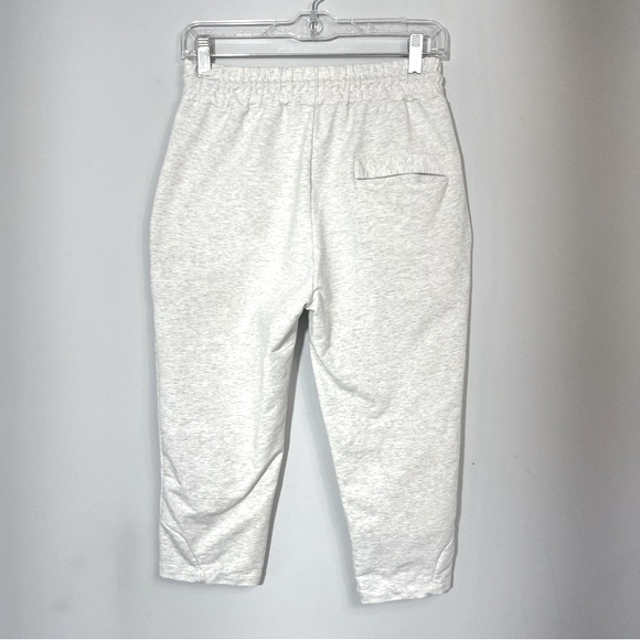 ALPHALETE Light Heather Gray Crop Capri High Rise Sweat Pant Jogger M Gym Lounge - Picture 3 of 13
